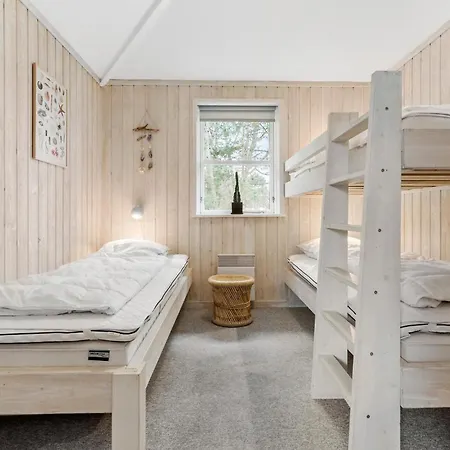 Pet Friendly Home In Knebel With Wifi 別荘