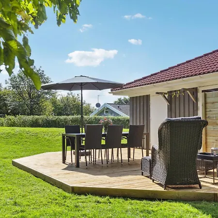 Pet Friendly Home In Knebel With Wifi 別荘 *